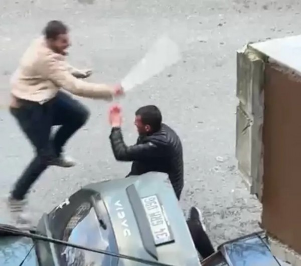 Sultangazi'de Cani Koca Dehşeti! Boşanma Aşamasındaki Eşinin Yanında Gördü